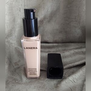 Lanera Ivory Foundation